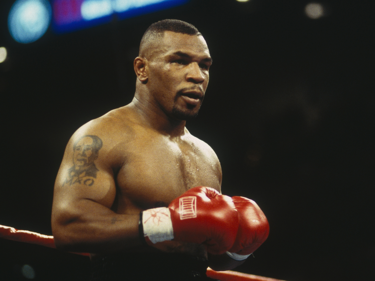 Список тайсона. Майк Тайсон. Майк Тайсон фото. Mike Tyson 1998. Майк Тайсон бокс.