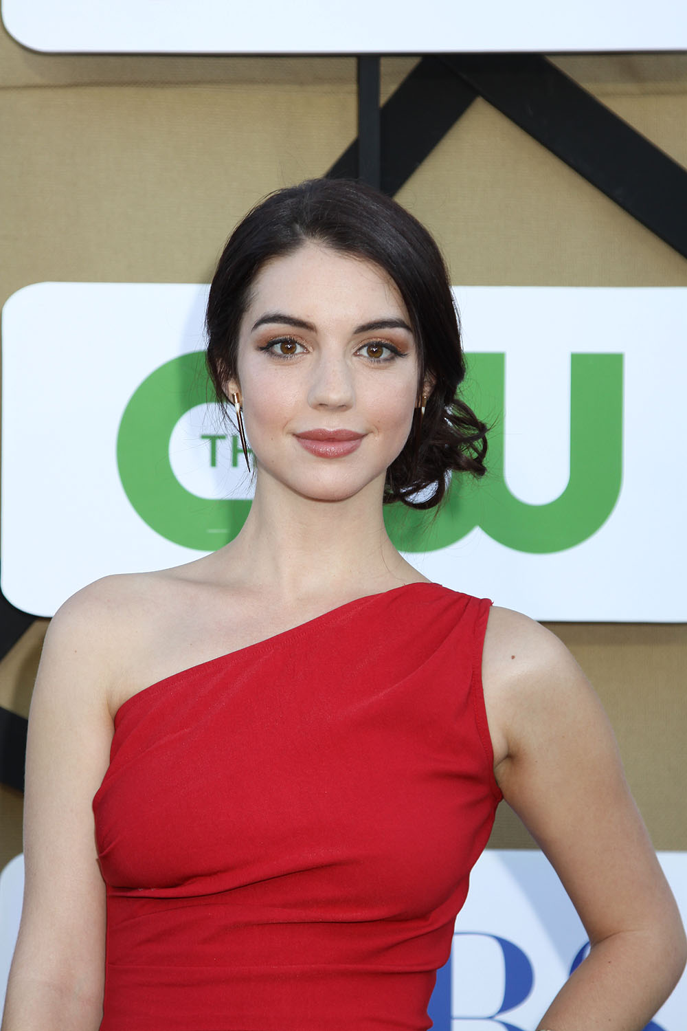 Adelaide Kane Boobs