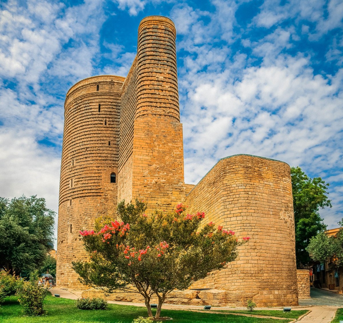 Гыз Галасы Девичья башня, Азербайджан (15 фото)