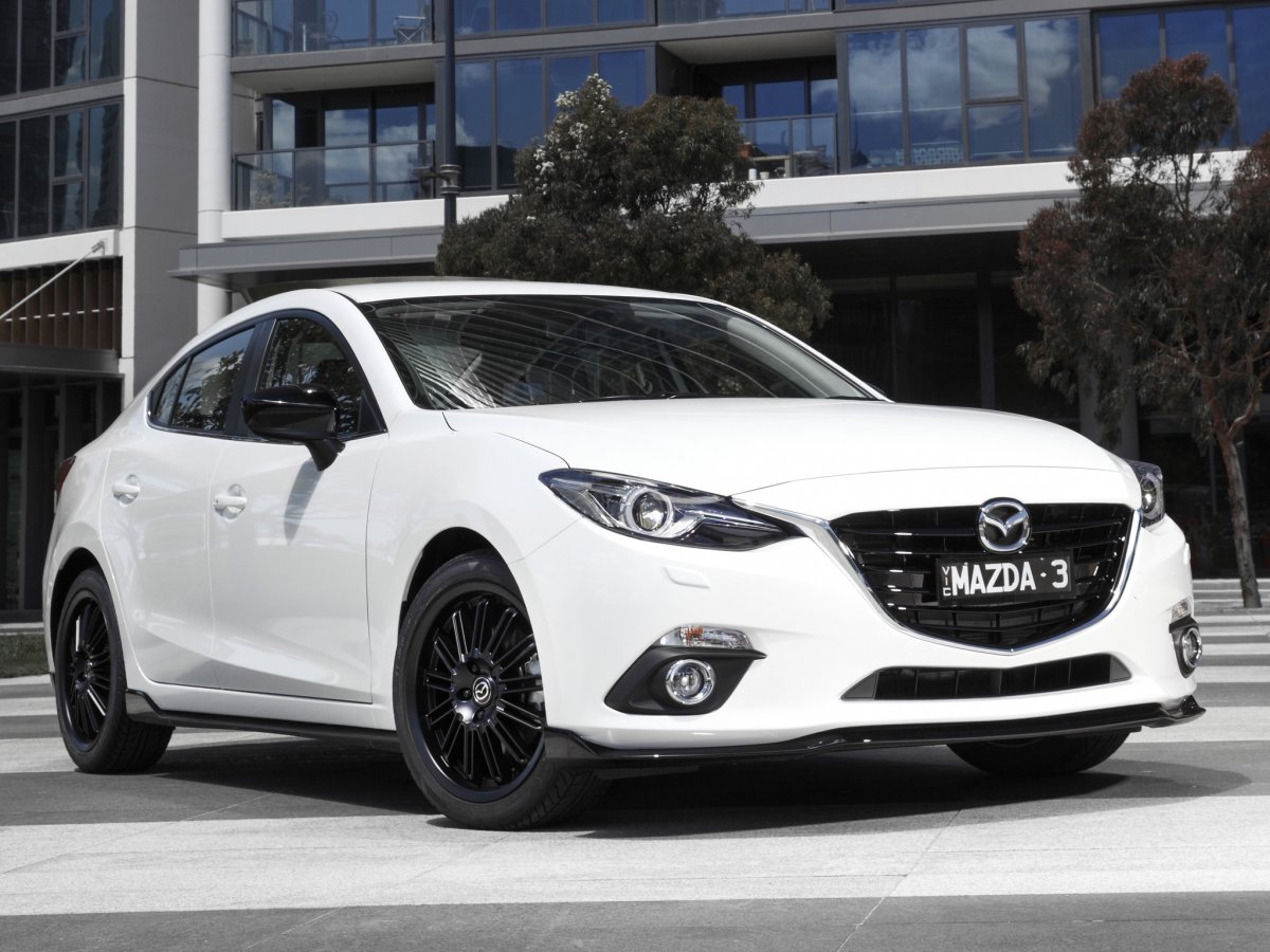 Белая Mazda (30 фото)