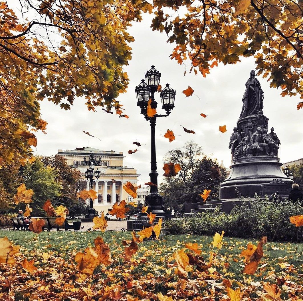 Санкт Петербург осенью (62 фото)