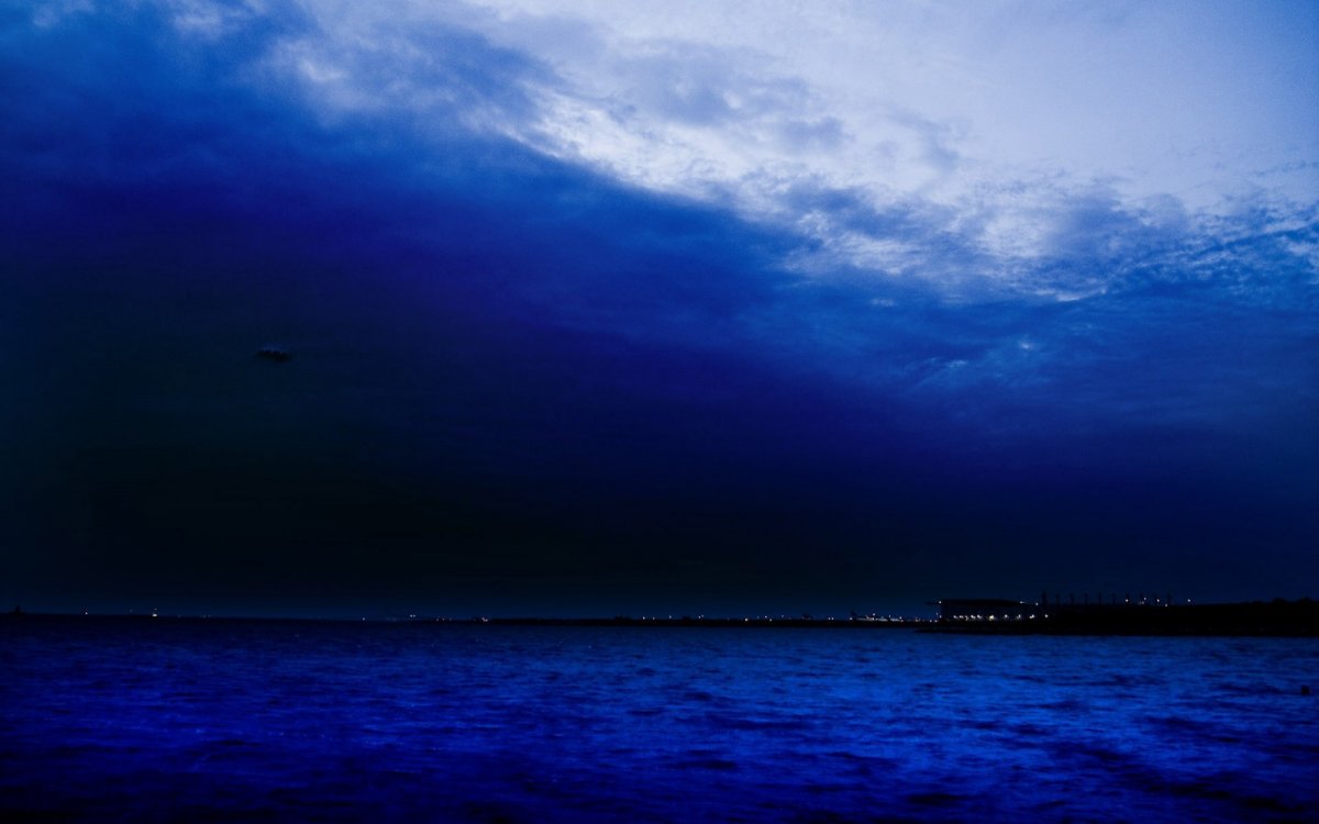 Темно синее небо (57 фото)