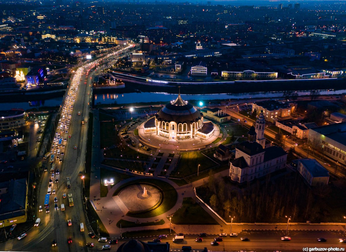 Город тула красивые места. Тула (город). Тула музей оружия ночью. Современная Тула. Вид ночной Тулы.