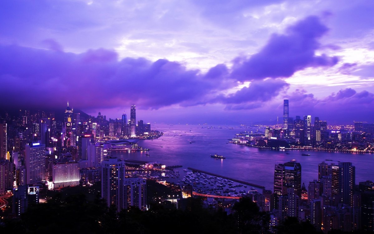 Фиолетовый город (64 фото)