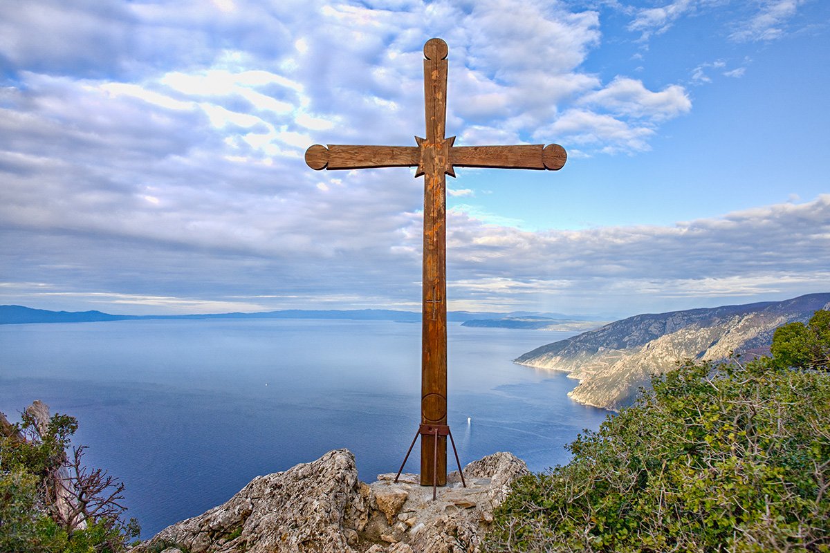 Крест на горе (53 фото)