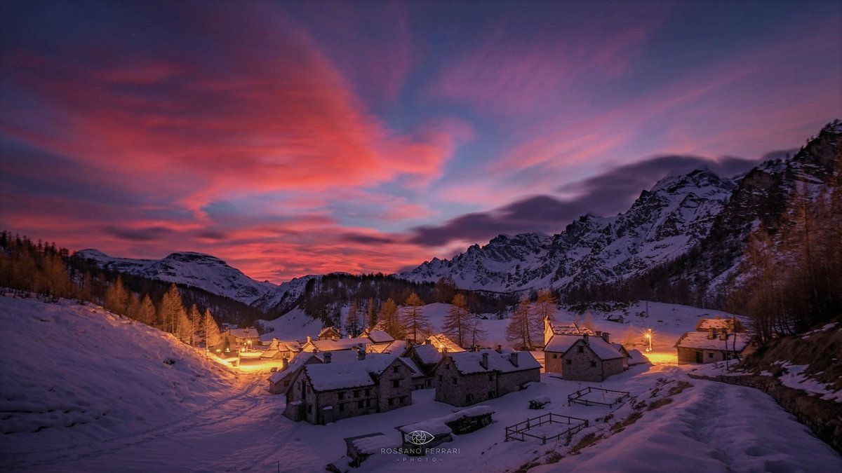 Ночная деревня зимой (56 фото)