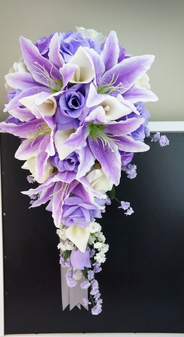 Фиолетовые лилии букет (78 фото)