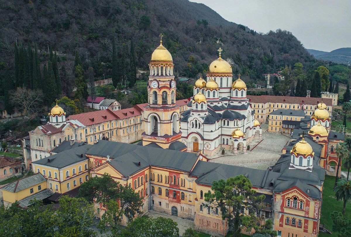 Мужской монастырь в абхазии (66 фото)