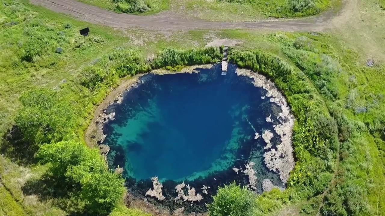 Озера ишимбай. Голубое озеро-Родник Зянгяр-Куль. Голубое озеро Зянгяр Куль Башкирии. Зангар Куль голубое озеро.