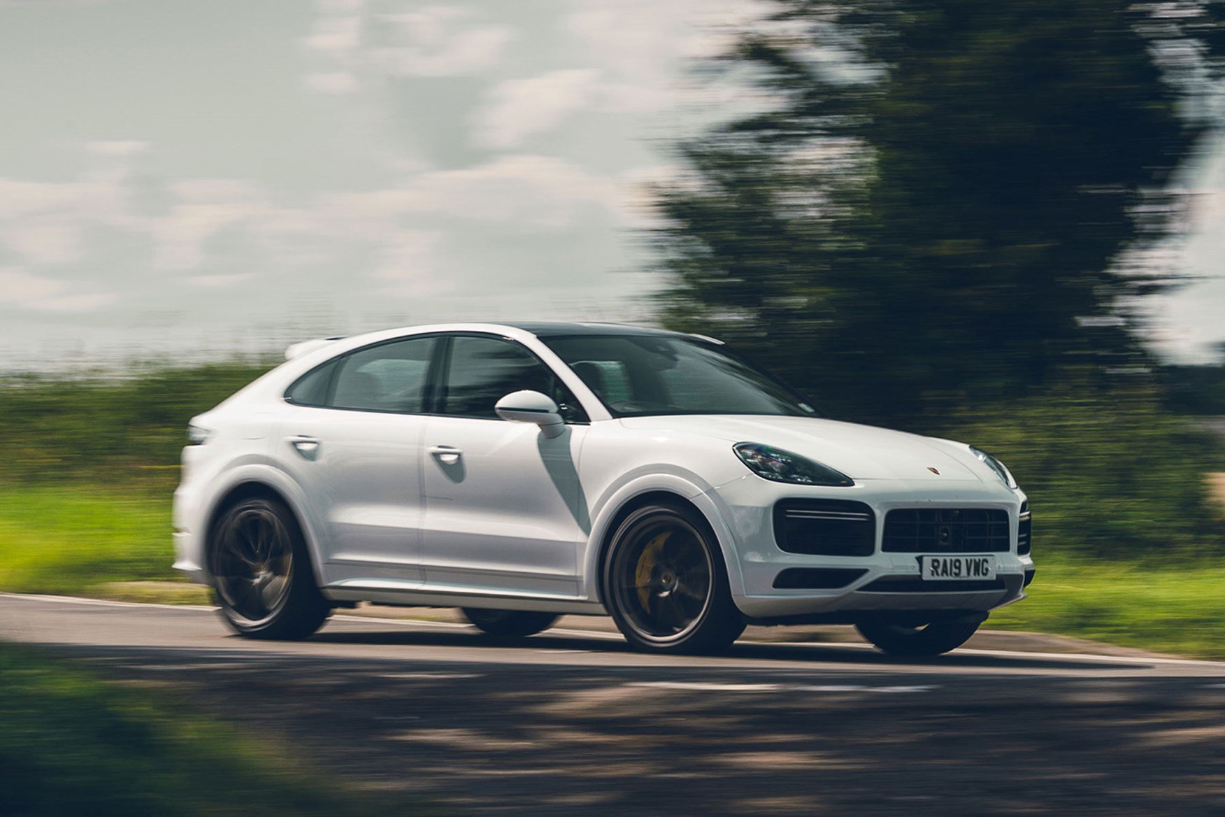 Порше кайен силы. Порше Кайен 2020. Porsche Cayenne Coupe 2020. Порше Кайен купе 2023. Porsche Cayenne GTS 2022.