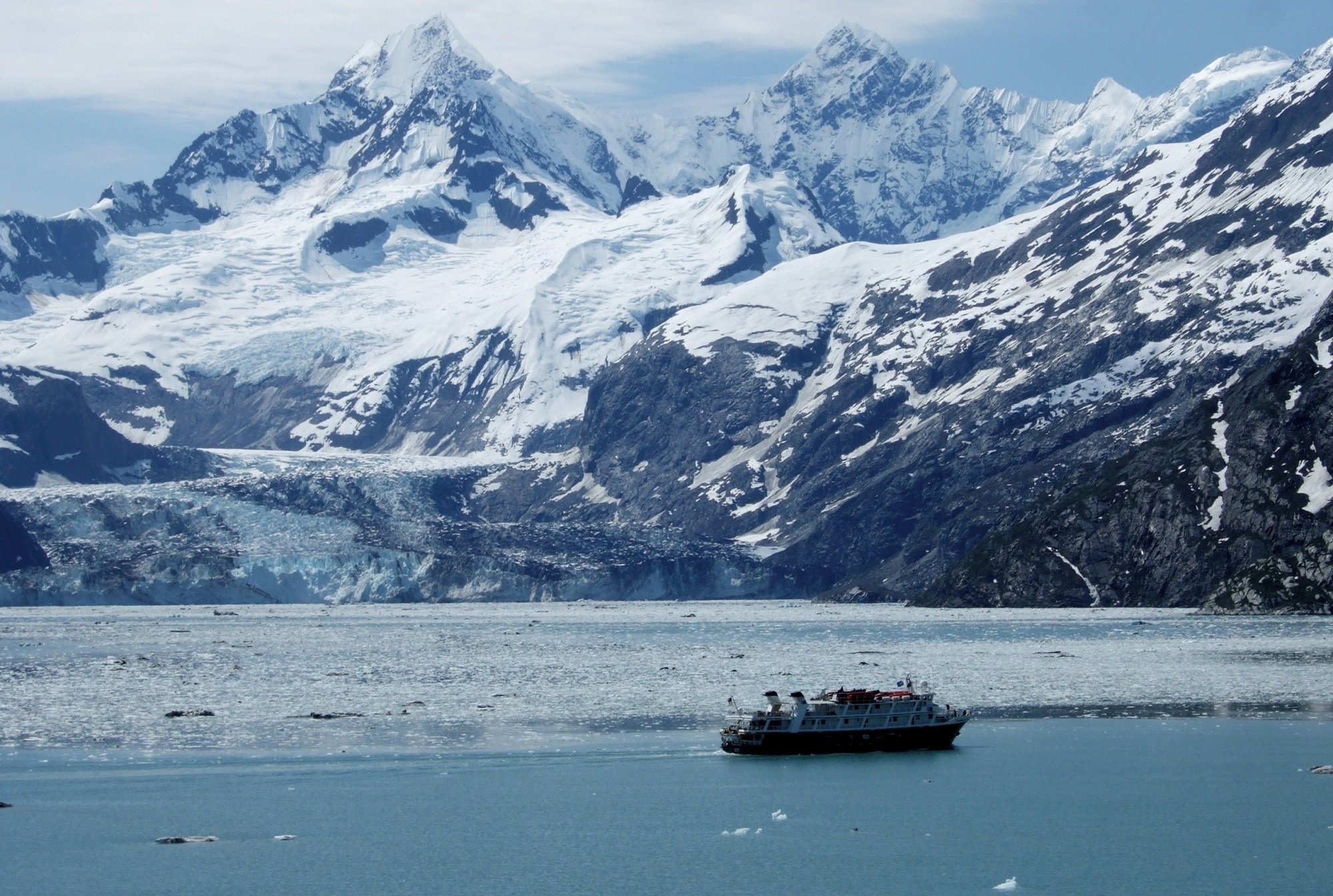 Canada alaska. Арригеч Аляска. Залив Ресеррекшен Аляска США. Аляска Канада. Аляска море.