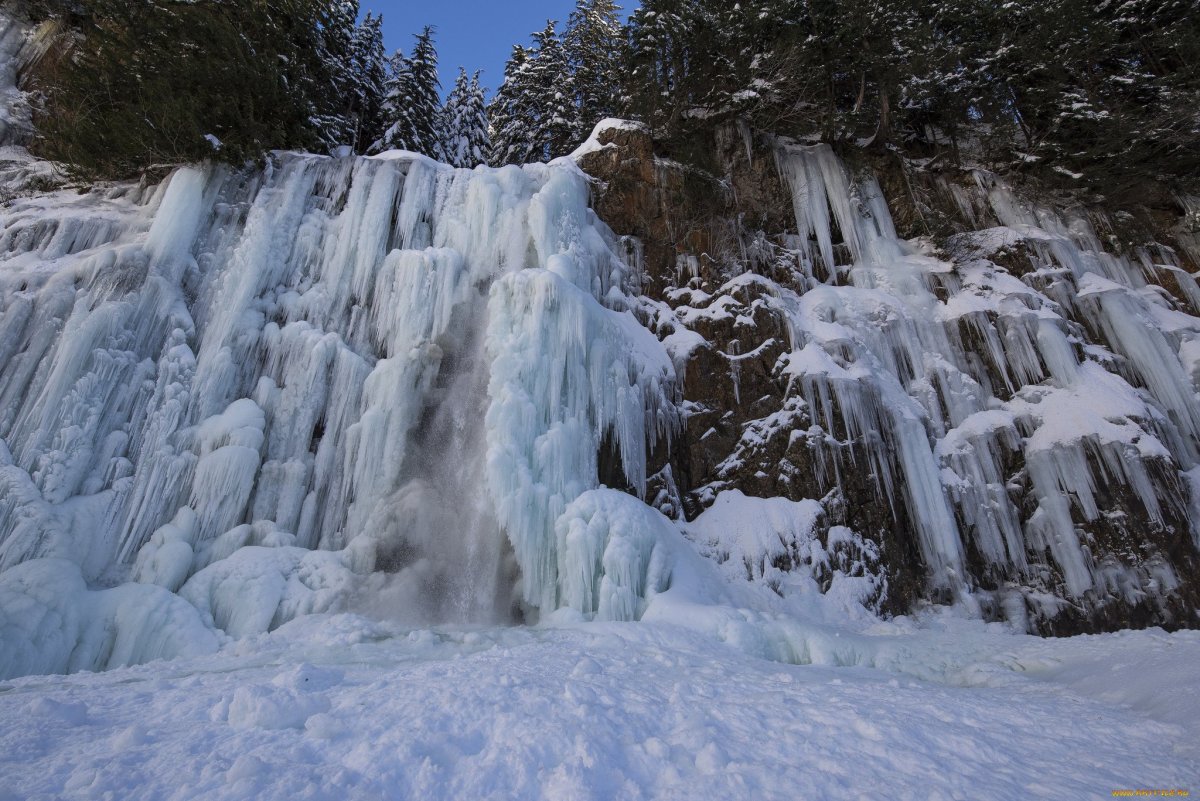 Камышлинский водопад зимой (62 фото)