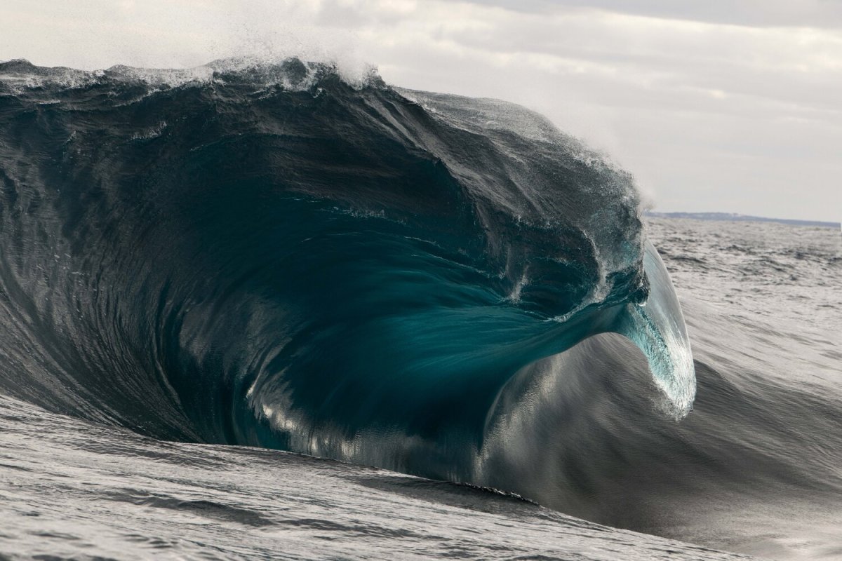 Самые высокие волны в мире (70 фото)